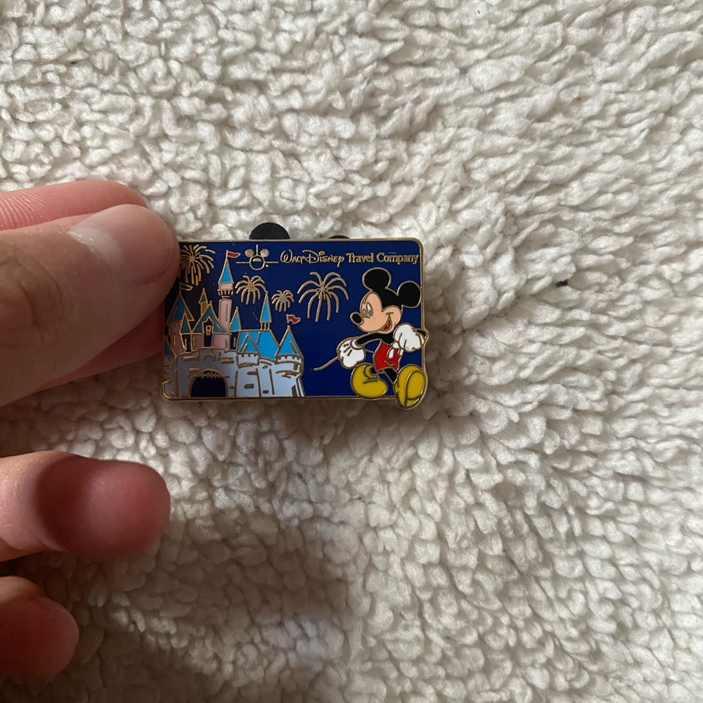 Disney Limited Edition Mickey Mouse and Castle Official Enamel Pin.